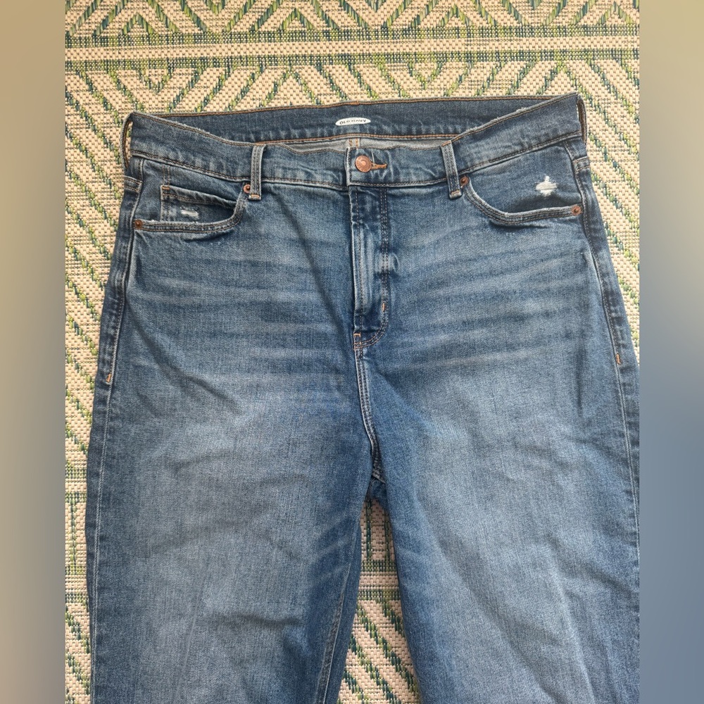 Old Navy Classic Blue Ankle Length Denim Jeans 14 Medium Faded Blue VGUC Casual